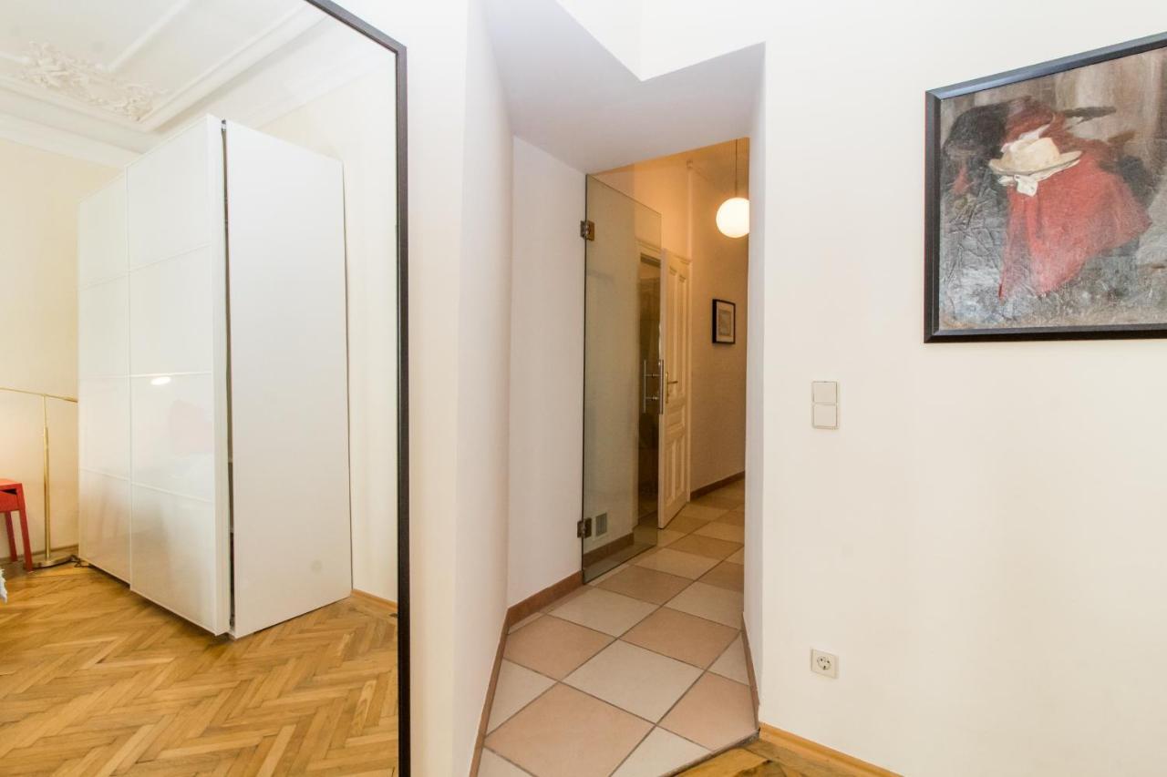 Beautiful Viennese Apartment Exterior foto
